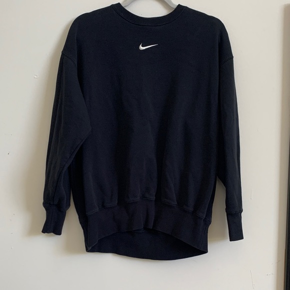 Nike Women’s Black Crew Neck Sweatshirt - Picture 1 of 3